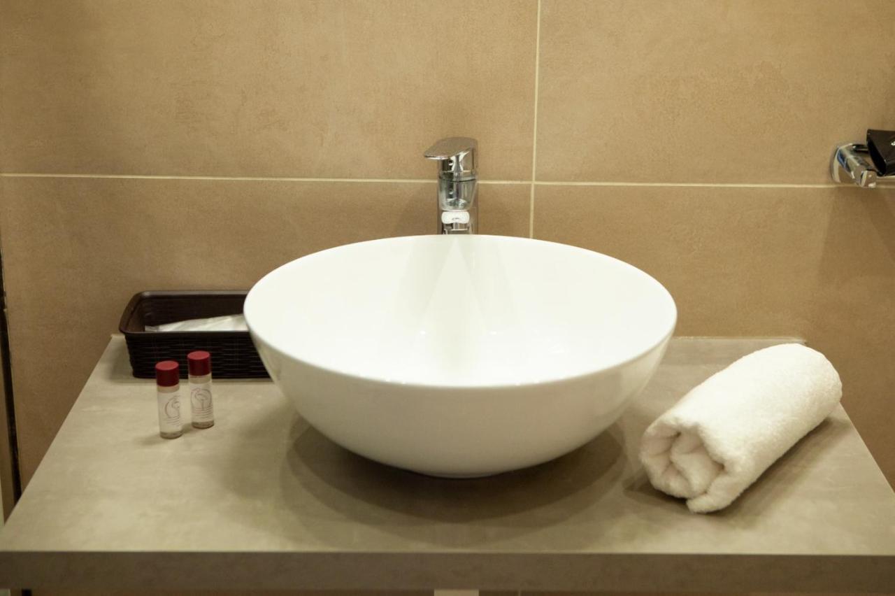 Casapaola B&B Rooms Ачиреале Экстерьер фото